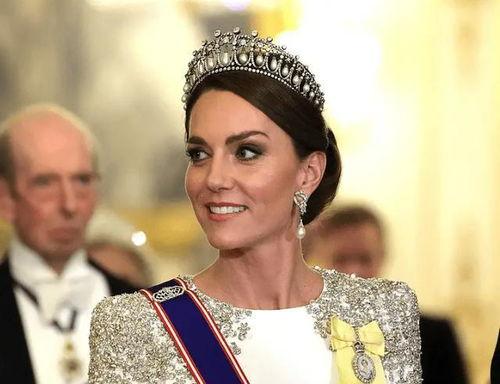 英国凯特王妃外网爆料视频,揭秘王室生活幕后真相 第2张 英国凯特王妃外网爆料视频,揭秘王室生活幕后真相 第2张